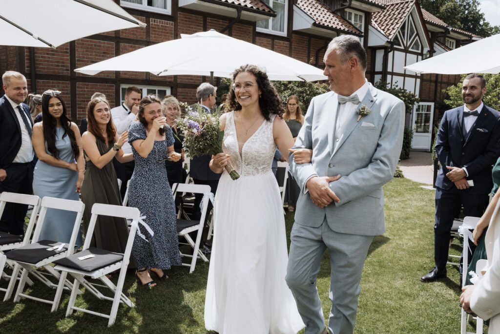 Freie_Trauung_Ringtausch_Kirchseelte_Dreimädelhaus