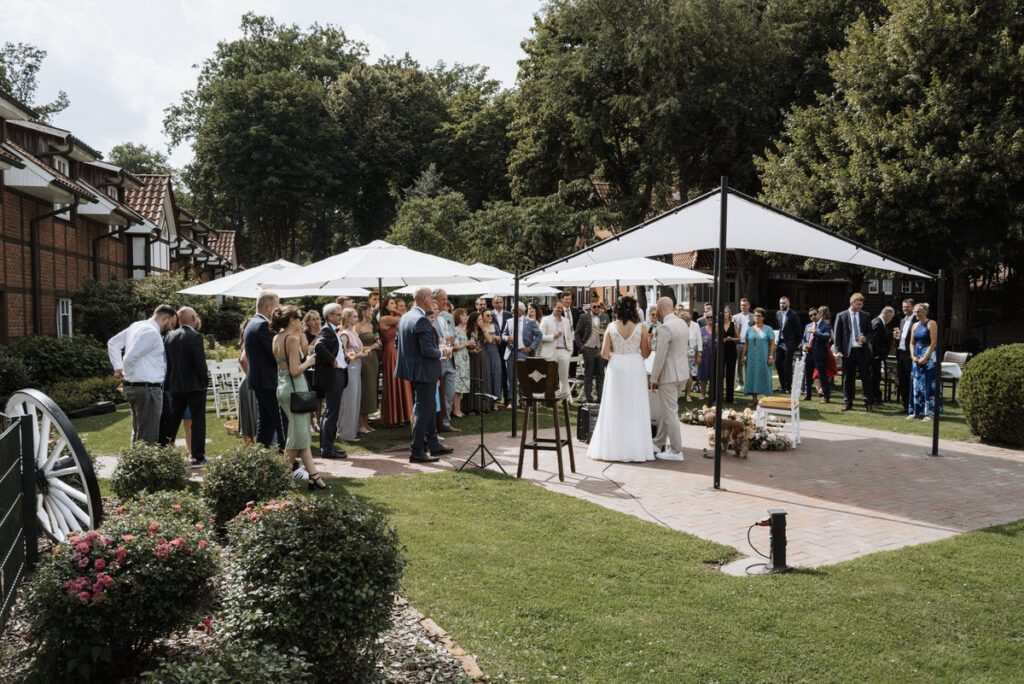 Freie_Trauung_Ringtausch_Kirchseelte_Dreimädelhaus